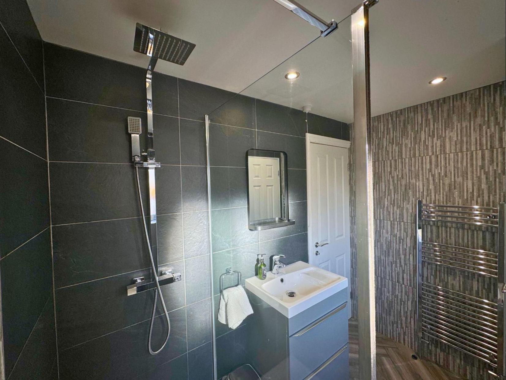 Hot Tub, Free Parking, Near Shops & Restaurants, Location 1M To City Jesmond Zewnętrze zdjęcie